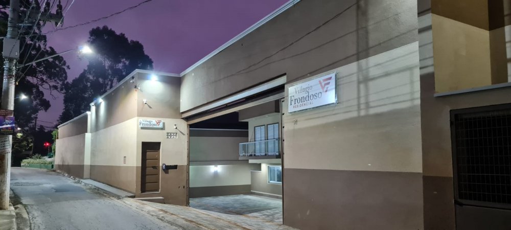 Casa em Condomnio - Aluguel - Granja Viana - Cotia - SP