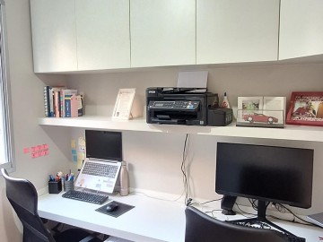 Quarto 1 (Office)